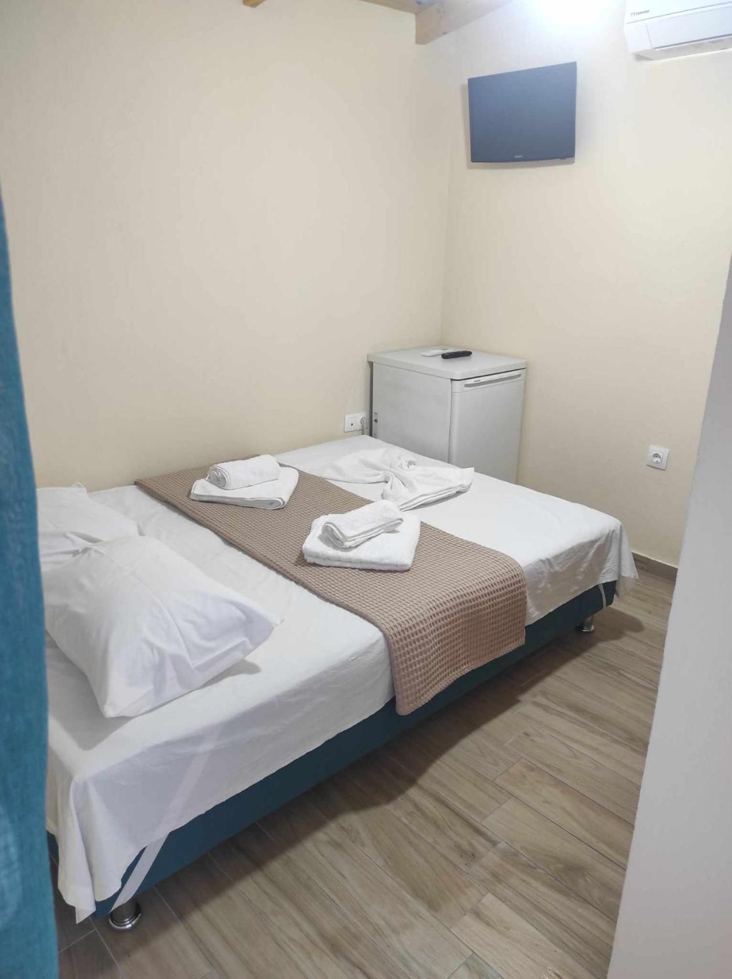 Light Blue Paralia Apartments Dış mekan fotoğraf