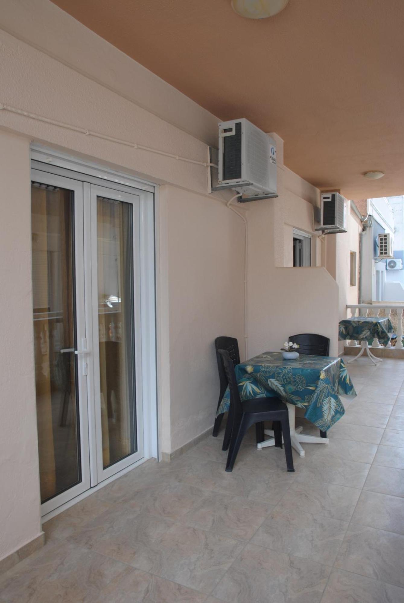 Light Blue Paralia Apartments Dış mekan fotoğraf